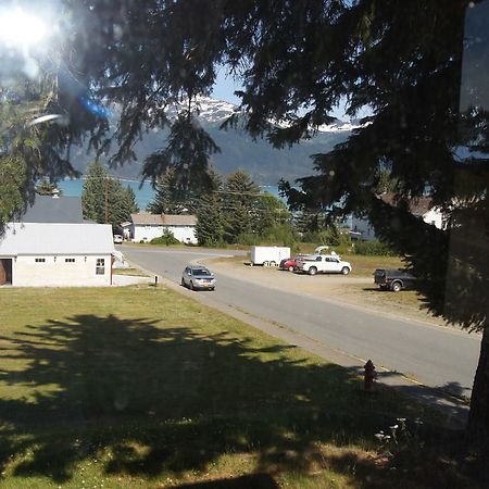 Hotel Halsingland Haines Buitenkant foto